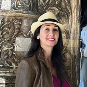 Meet your Posher, Miriam